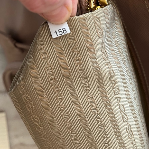 PRADA BAG ❤️ - Picture 5 of 16